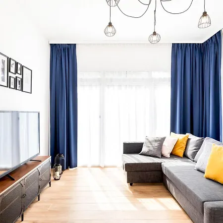 Pomerania Z Podgrzewanym Basenem 30 Metrow Do Morza 홀리데이파크