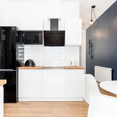 Pomerania Z Podgrzewanym Basenem 30 Metrow Do Morza