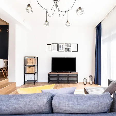 홀리데이파크 Pomerania Z Podgrzewanym Basenem 30 Metrow Do Morza