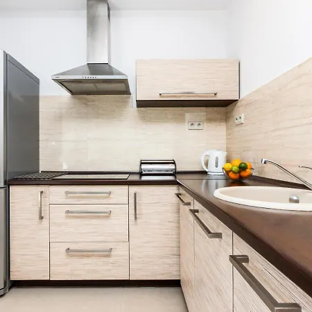 홀리데이파크 Pomerania Z Podgrzewanym Basenem 30 Metrow Do Morza