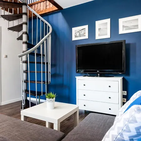 Pomerania Z Podgrzewanym Basenem 30 Metrow Do Morza 홀리데이파크