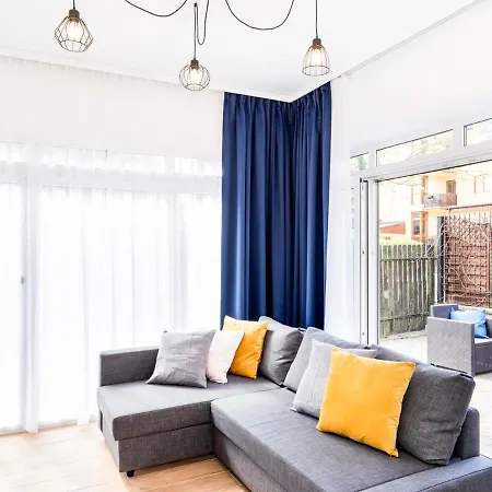 Pomerania Z Podgrzewanym Basenem 30 Metrow Do Morza 홀리데이파크 *