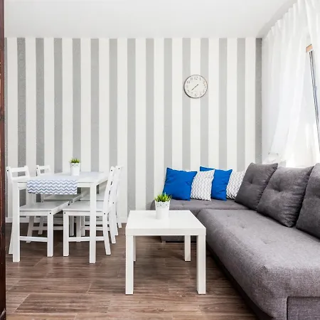 홀리데이파크 Pomerania Z Podgrzewanym Basenem 30 Metrow Do Morza 레왈