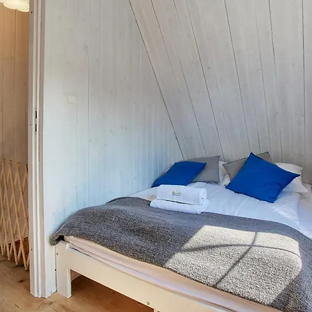 Pomerania Z Podgrzewanym Basenem 30 Metrow Do Morza 레왈