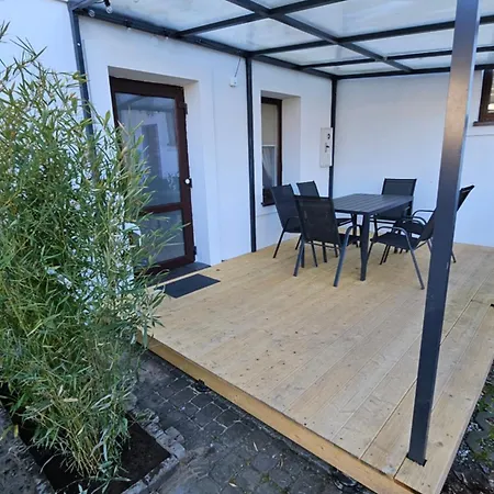 Pomerania Z Podgrzewanym Basenem 30 Metrow Do Morza 레왈