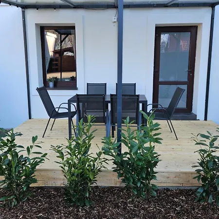 Pomerania Z Podgrzewanym Basenem 30 Metrow Do Morza 홀리데이파크 레왈