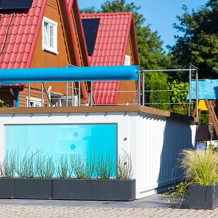 Pomerania Z Podgrzewanym Basenem 30 Metrow Do Morza Vakantiepark *